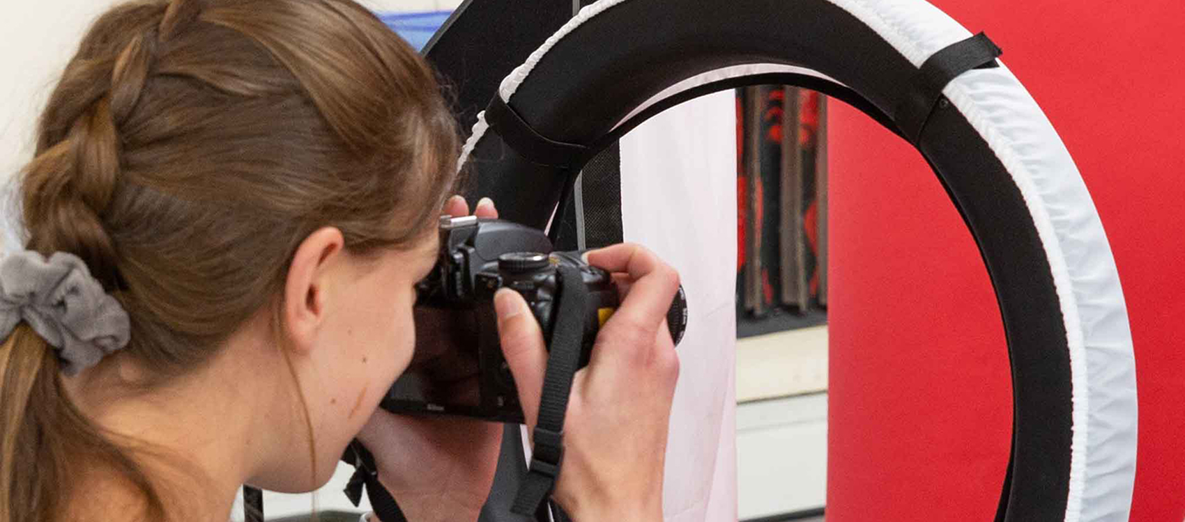 Kennet 's Sixth Form photography facilities with digital cameras and a fully equipped darkroom